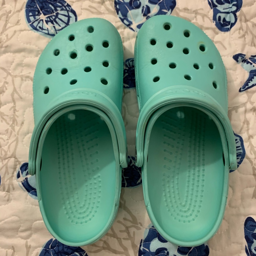 Minty Crocs!
